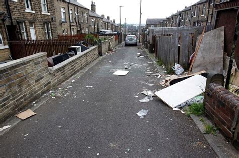 There has been a total of 3 comments left about the phone number. . Worst areas in huddersfield
